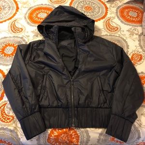 LuLulemon size L puffer jacket with hood